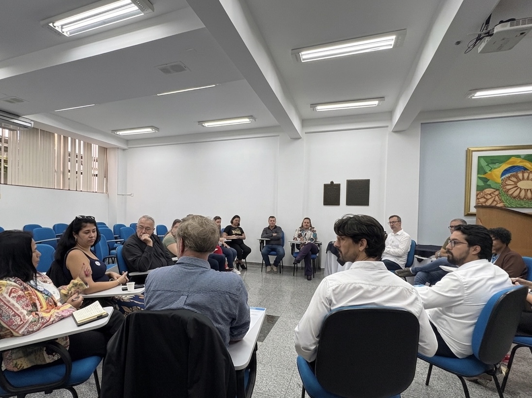 Representantes da SIMOT participam de reunião sobre desenvolvimento econômico em São José dos Pinhais