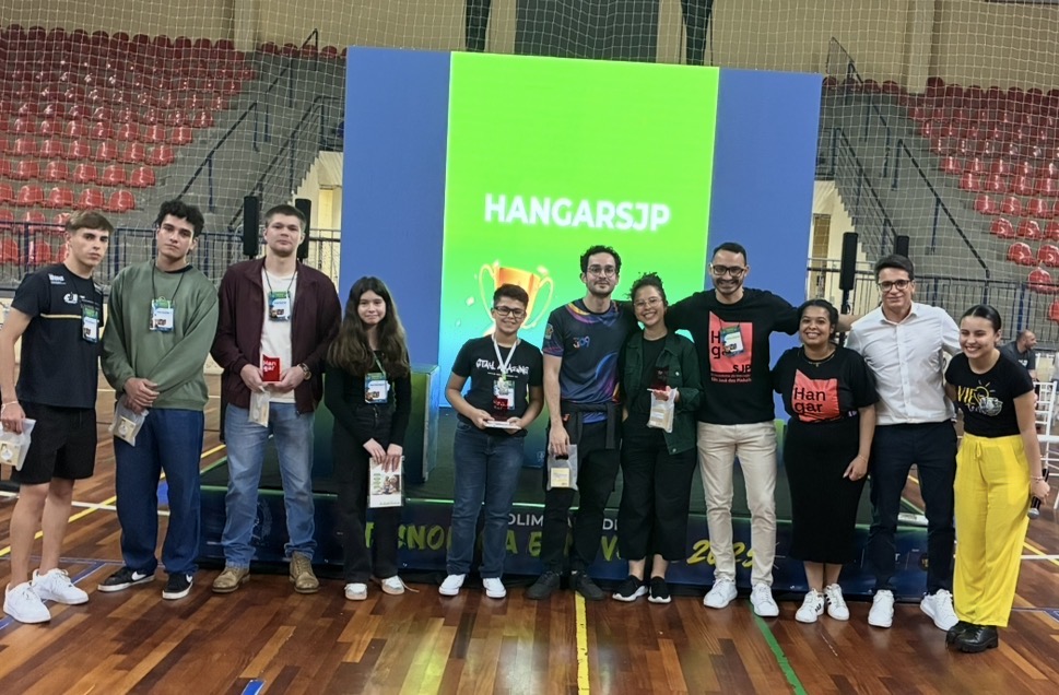 Aconteceu a 2ª Olimpíada de Robótica de São José dos Pinhais que reuniu centenas de crianças, jovens e famílias.